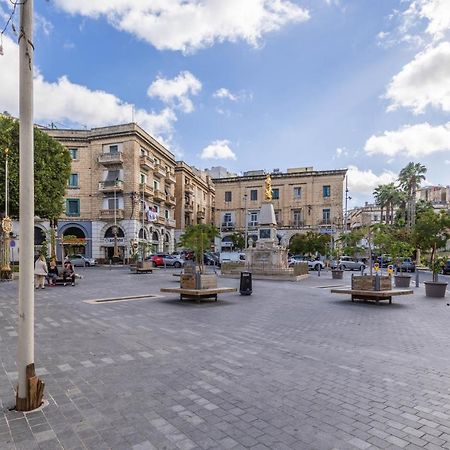 Bormla - Comfortable Two Bedroom Apartment Cospicua Luaran gambar
